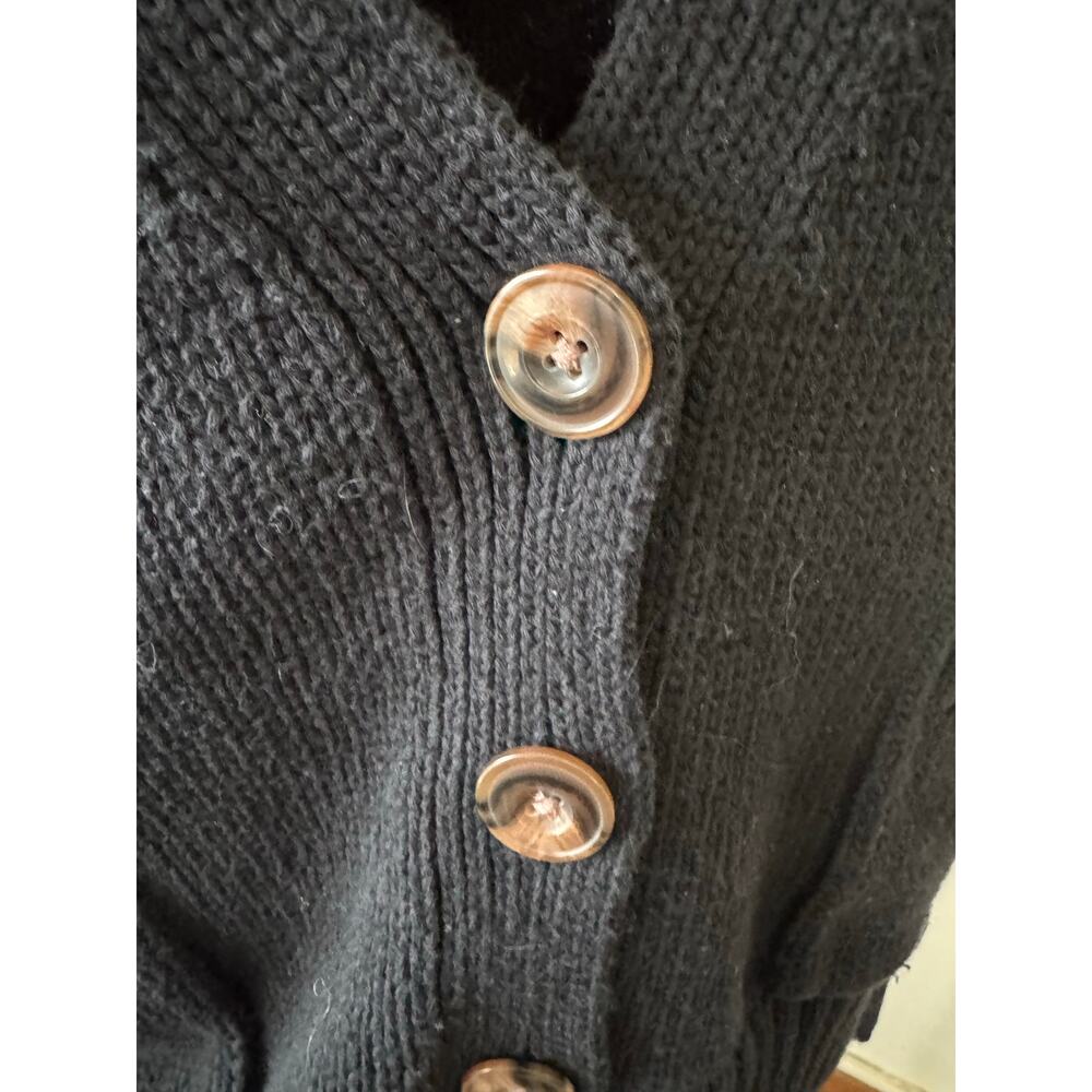 Black Chunky Knit Cardigan XS Button Front Cropped Boxy Pockets - Picture 2 of 11